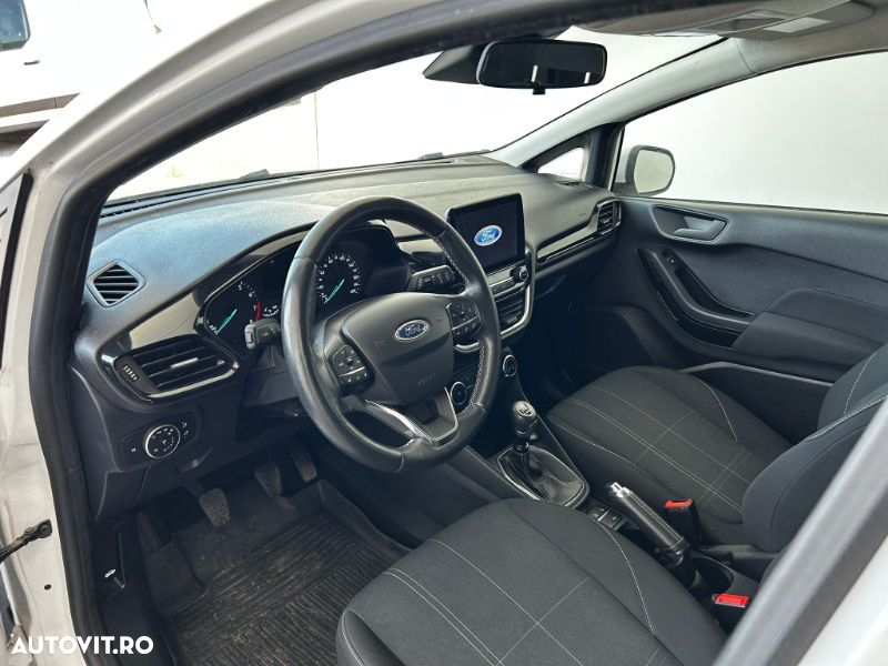Ford Fiesta - 12