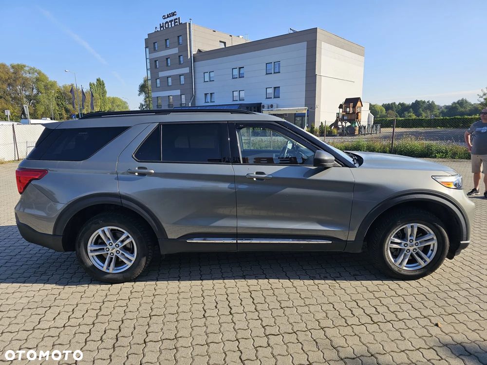 Ford Explorer - 4