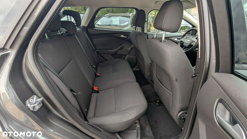 Ford Focus - 15