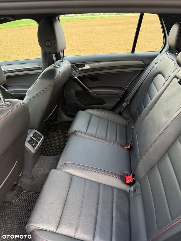 Volkswagen Golf 2.0 TSI GTI TCR DSG - 16