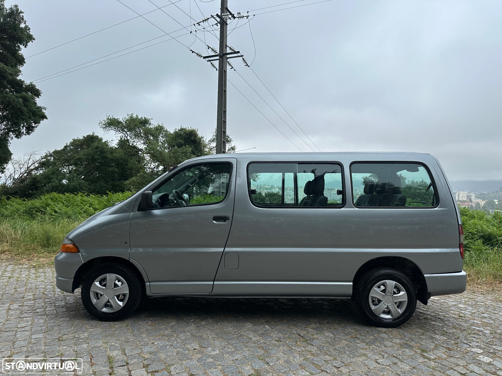 Toyota HiAce 2.5 D-4D 2.6T - 9
