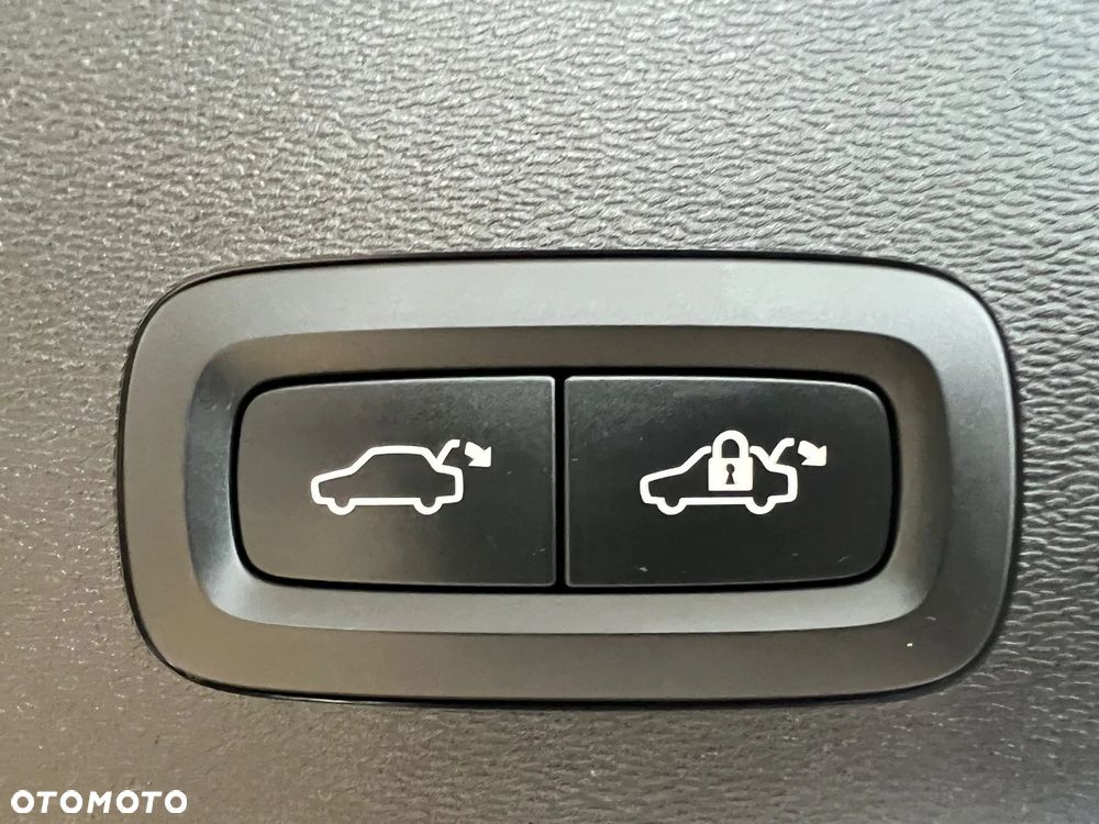 Volvo C40 Recharge 82 kWh Single M Extended Range RWD Ultimate - 20