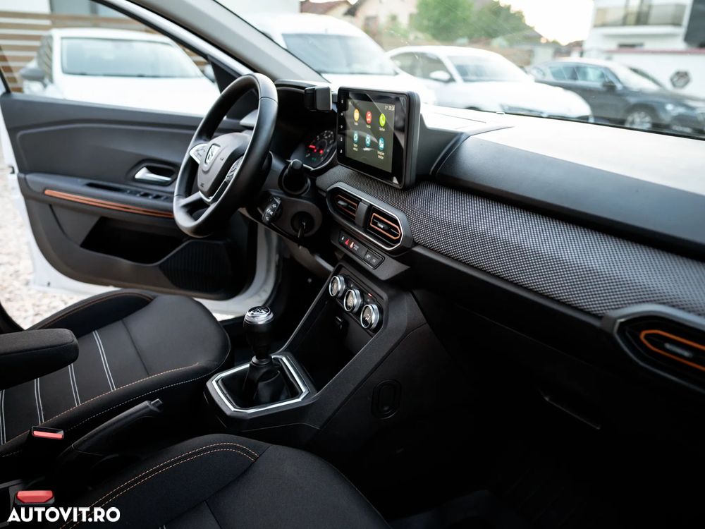 Dacia Sandero Stepway TCe 90 MT6 Essential - 25