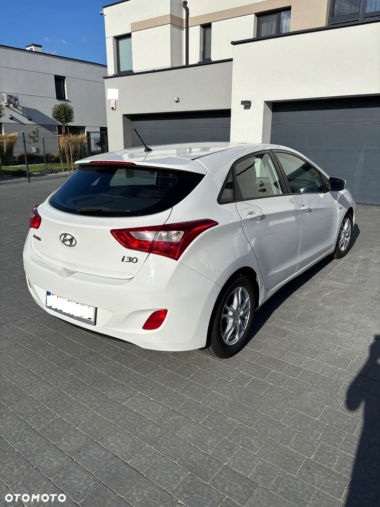 Hyundai i30 1.6 CRDi Classic + - 4
