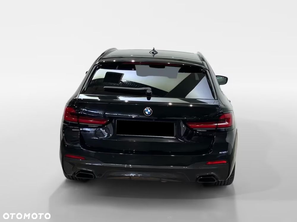 BMW Seria 5 540i xDrive - 6