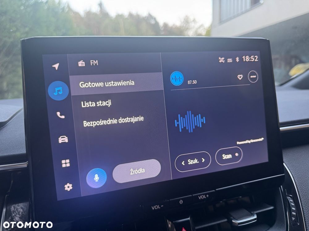 Toyota Corolla 1.8 Hybrid Comfort - 24