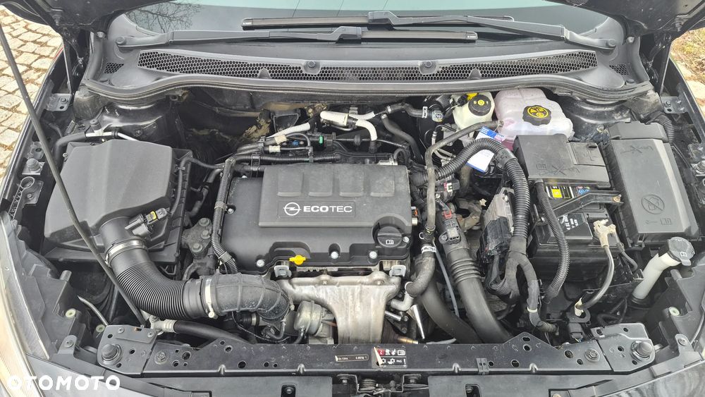 Opel Astra 1.4 T Edition 150 - 18