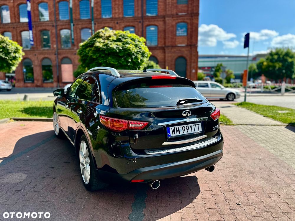 Infiniti QX70 3.0d S Premium - 6