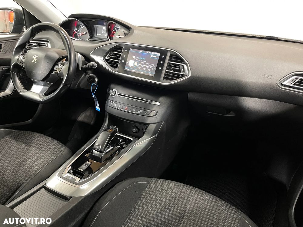Peugeot 308 BlueHDi 130 EAT6 Stop & Start Active Business-Paket - 9