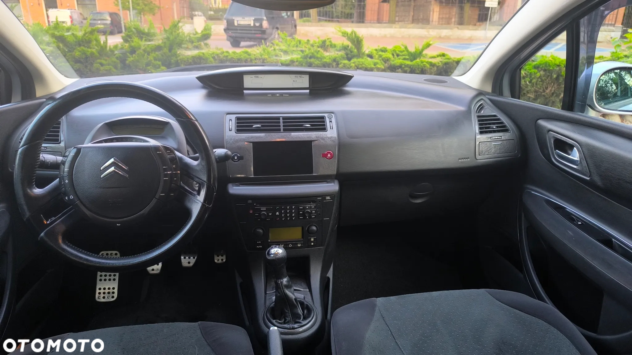 Citroën C4 2.0 16V Exclusive - 21