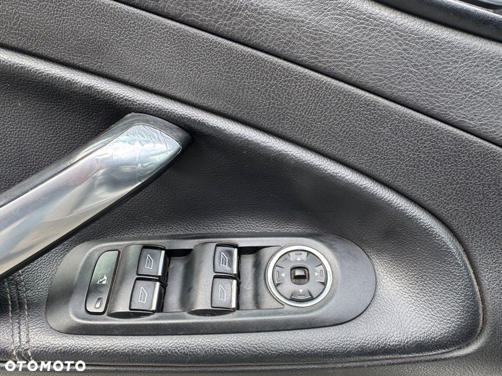 Ford Mondeo 2.0 TDCi Titanium - 23