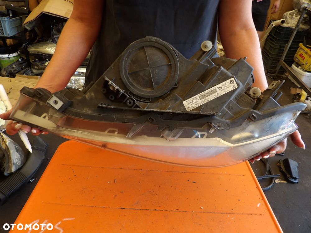 BMW - F30 - H7 - LEWA LAMPA PRZEDNIA - UK - 7259539 - 8