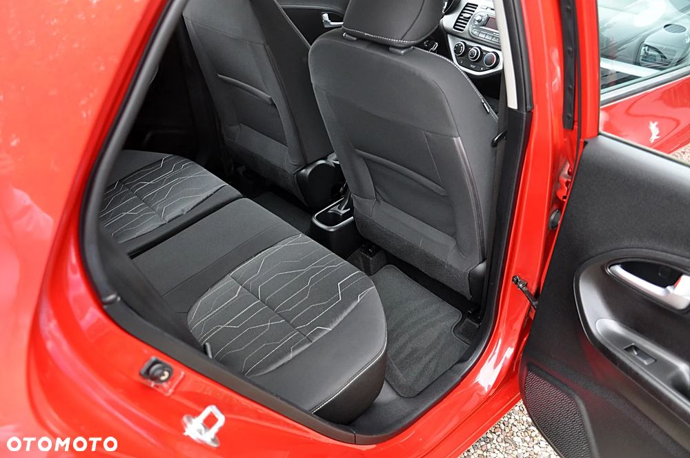 Kia Picanto 1.0 Dream Team Edition - 26