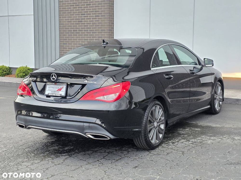 Mercedes-Benz CLA 250 4-Matic - 10
