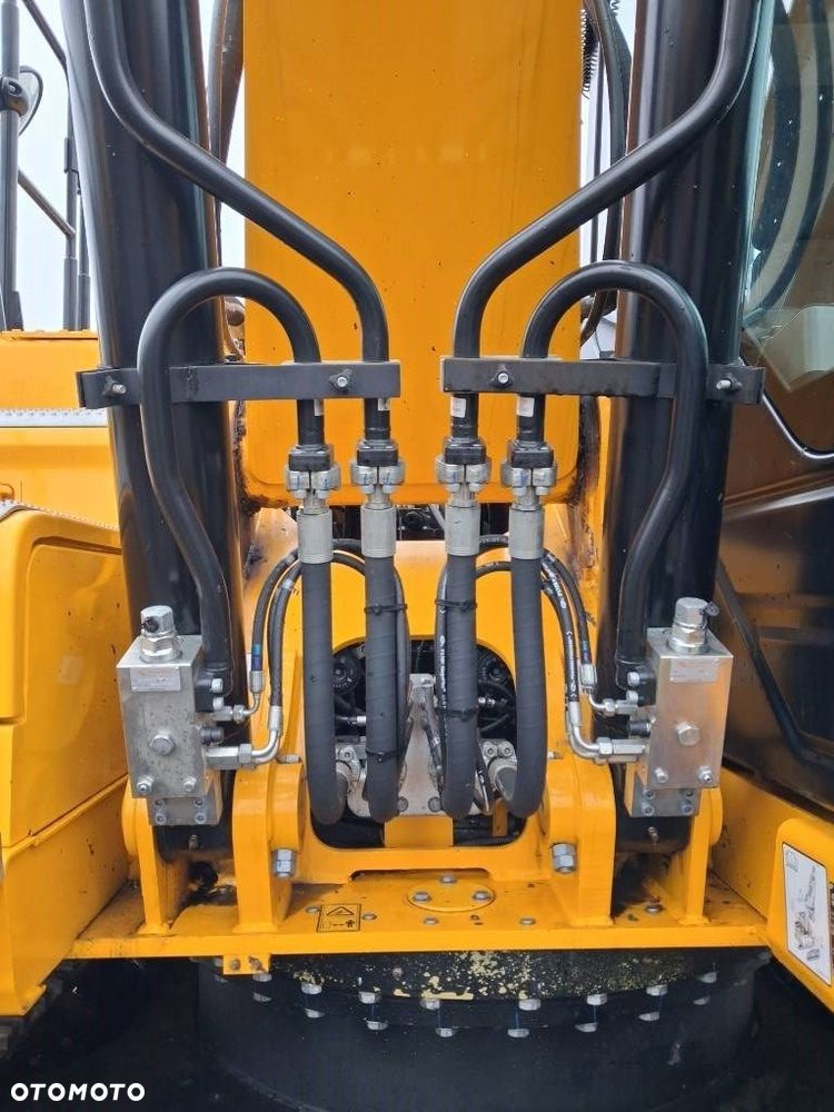 JCB 220X - 15