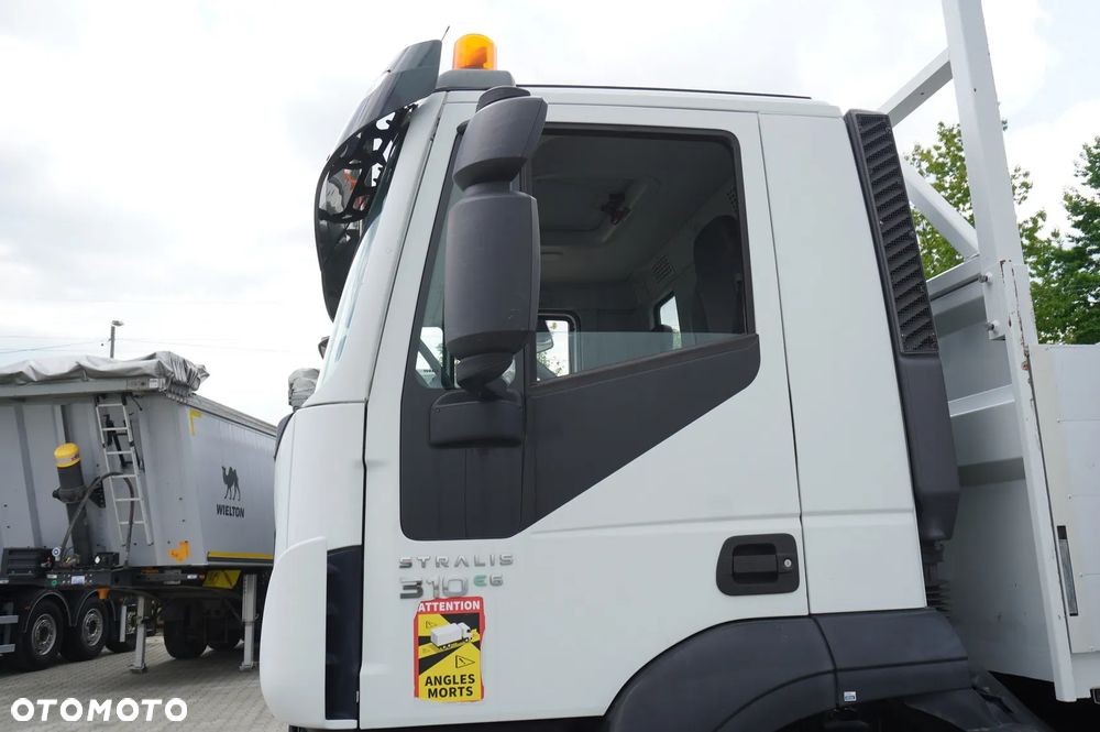 Iveco Stralis 310 E6 / 120 tys. km! / HDS HIAB 211 EP-5 HIDUO / Maks. wysięg 15 m!!! / Pilot / rotator - 15