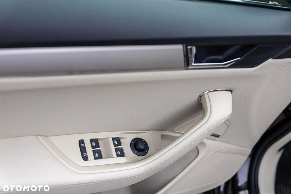 Skoda Superb 2.0 TSI 4x4 L&K DSG - 20