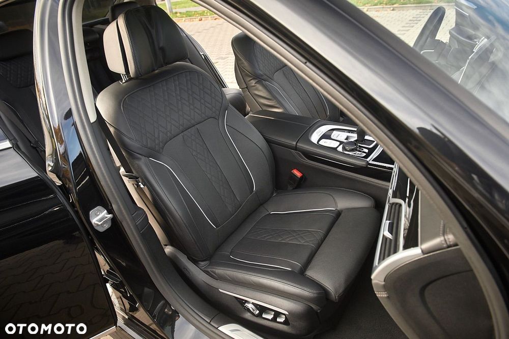 BMW-ALPINA B7 Biturbo - 27