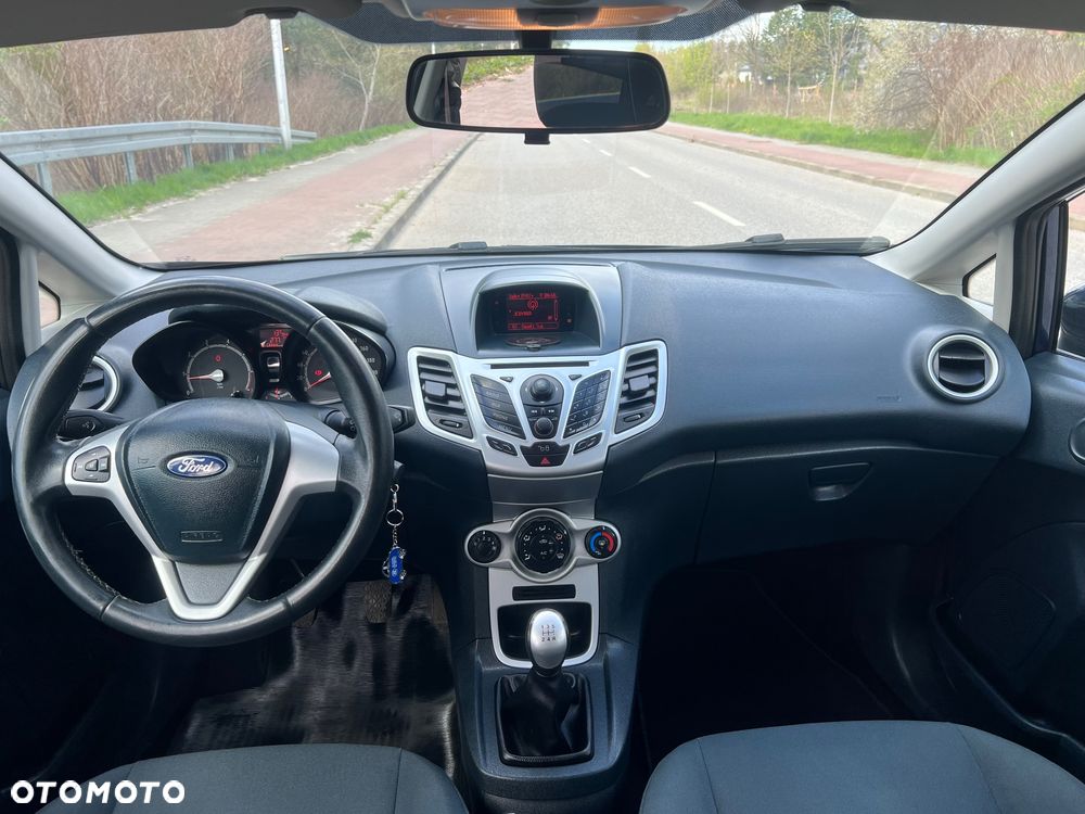 Ford Fiesta 1.25 SYNC Edition - 25