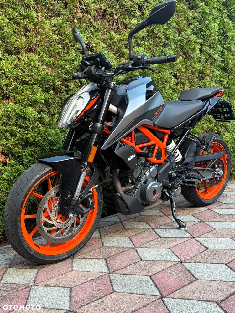 KTM Duke 390 - 1