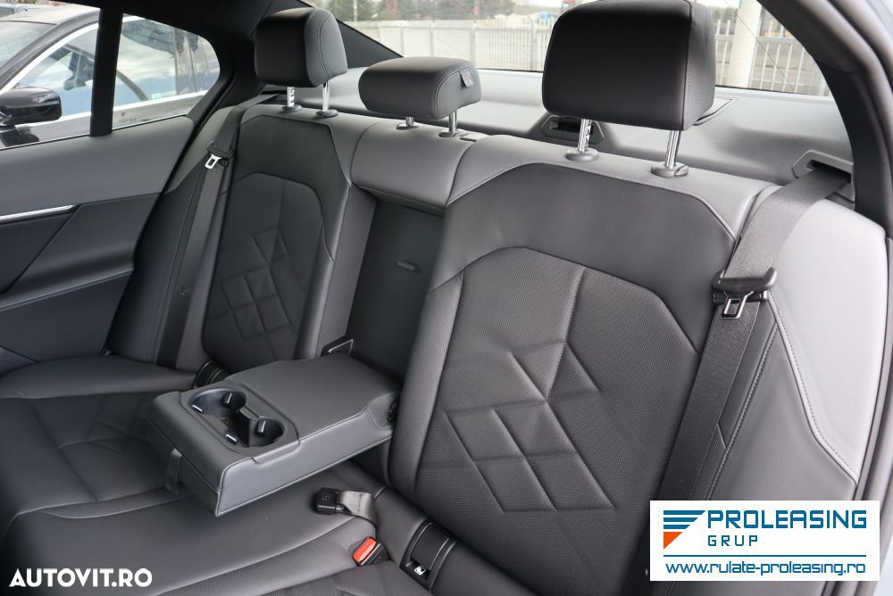 BMW Seria 5 520d xDrive AT MHEV - 13