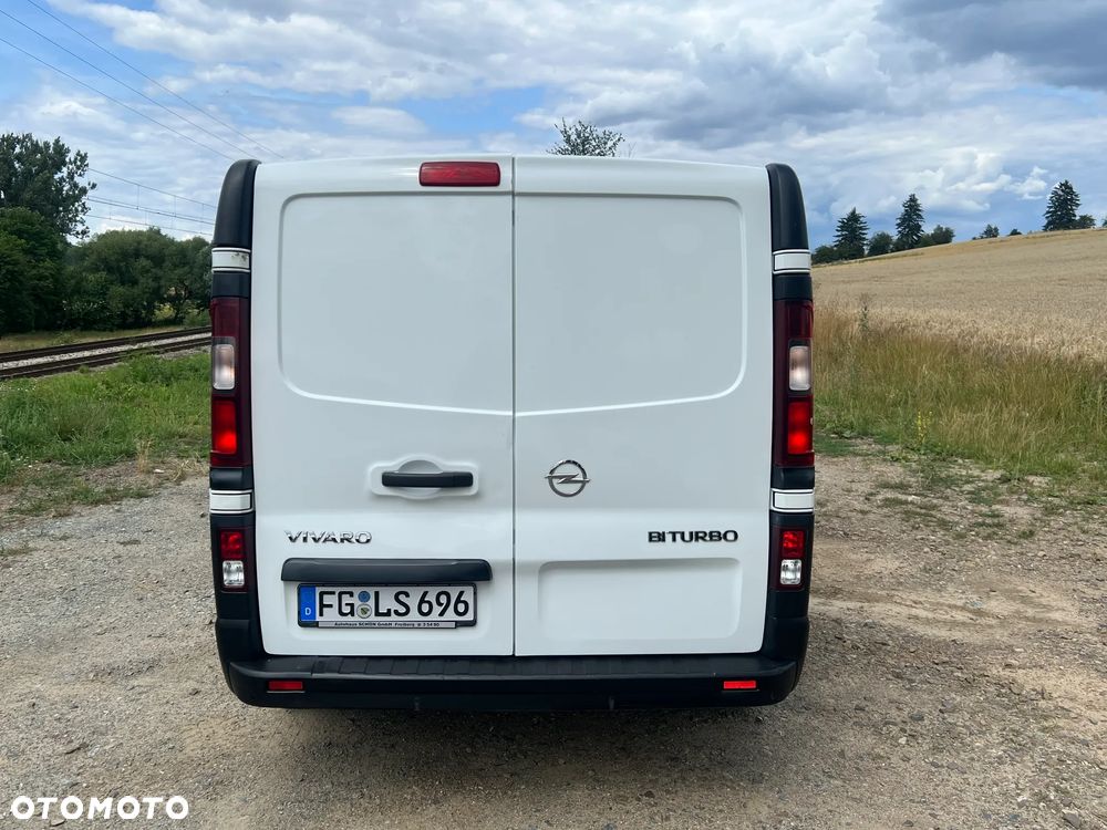 Opel vivaro - 4
