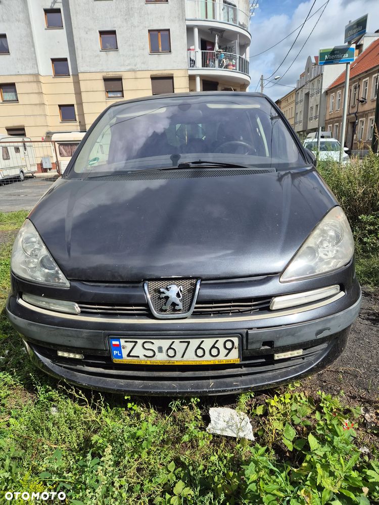 Peugeot 807 2.2 ST - 1