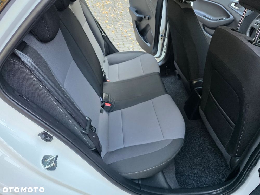 Hyundai i20 blue 1.2 Classic - 16