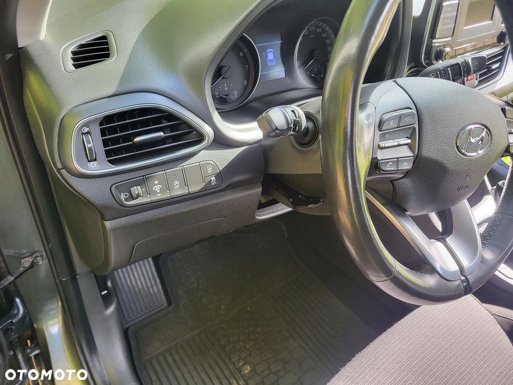 Hyundai i30 - 22
