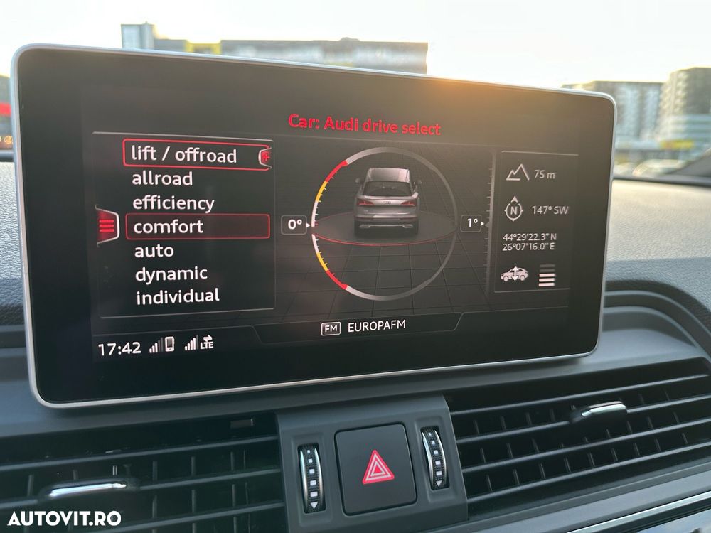 Audi Q5 2.0 40 TDI quattro S tronic Sport - 10