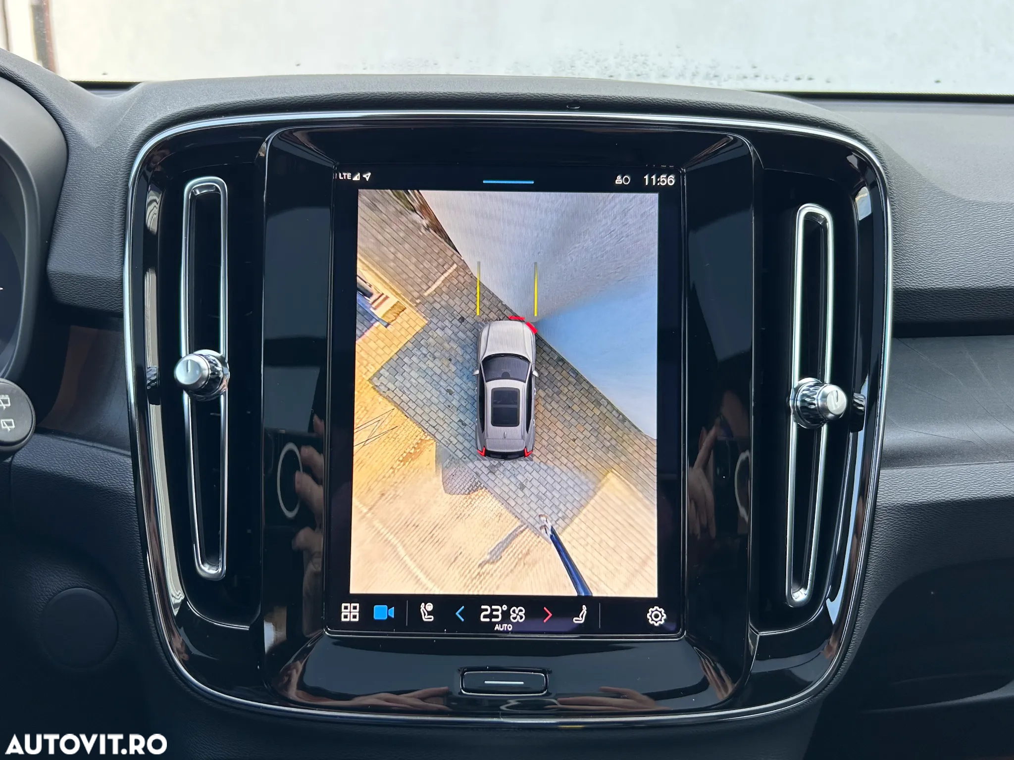 Volvo XC 40 Recharge Twin Motor AWD Ultimate - 27