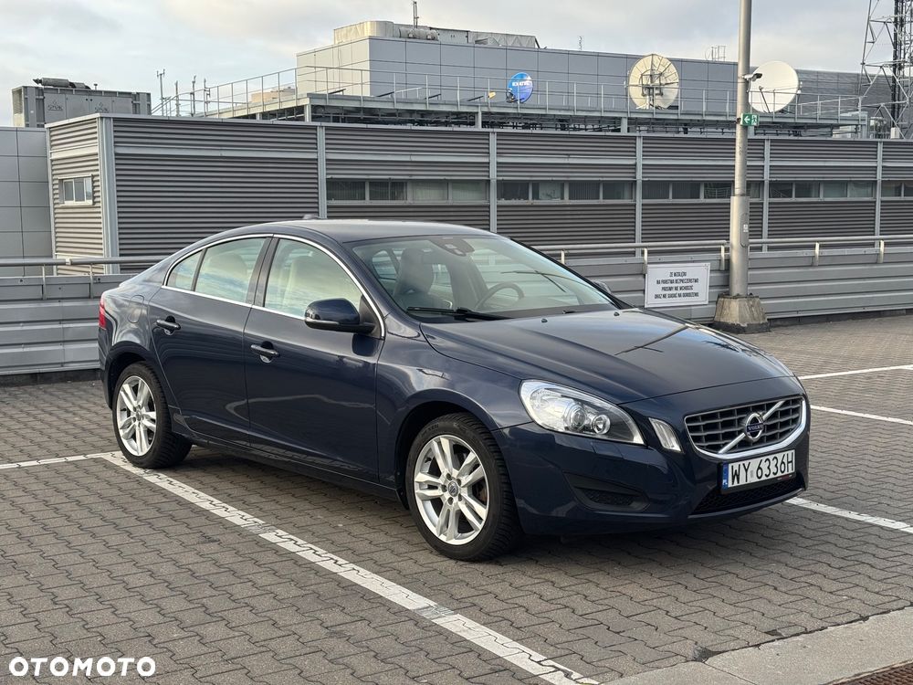 Volvo S60 T4 Momentum - 3