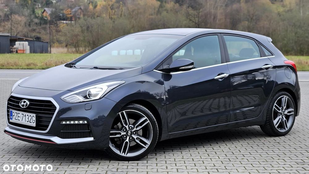 Hyundai i30 1.6 T GDI Turbo - 12