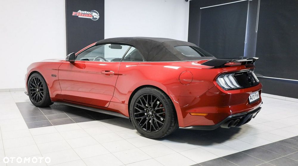 Ford Mustang 5.0 V8 GT - 10