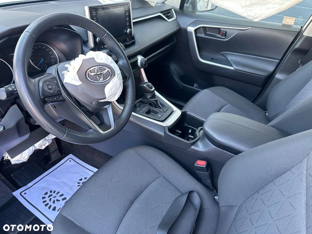 Toyota RAV4 - 28