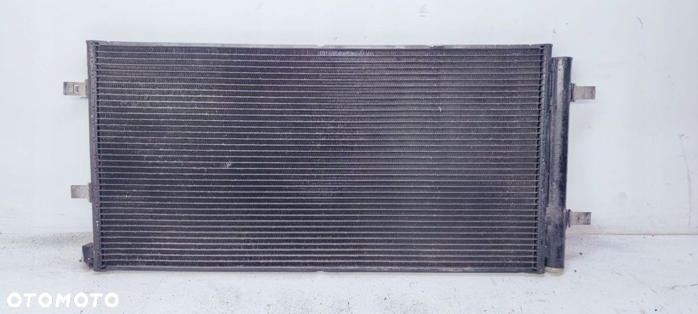 CHŁODNICA KLIMATYZACJI AUDI A4 B8 A5 Q5 8T0260401 - 2