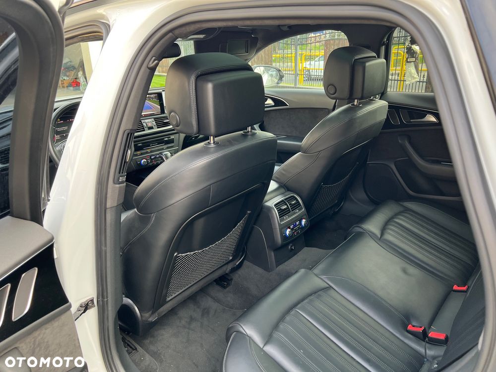 Audi A6 Avant 3.0 TDI quattro S tronic - 9