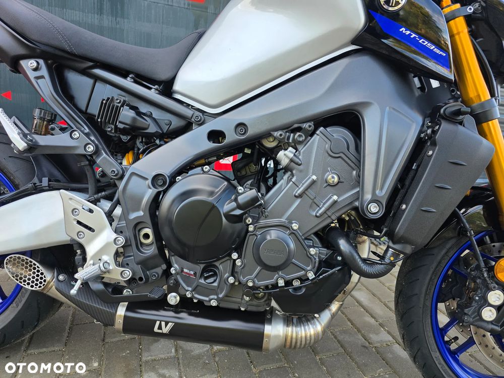 Yamaha MT - 28