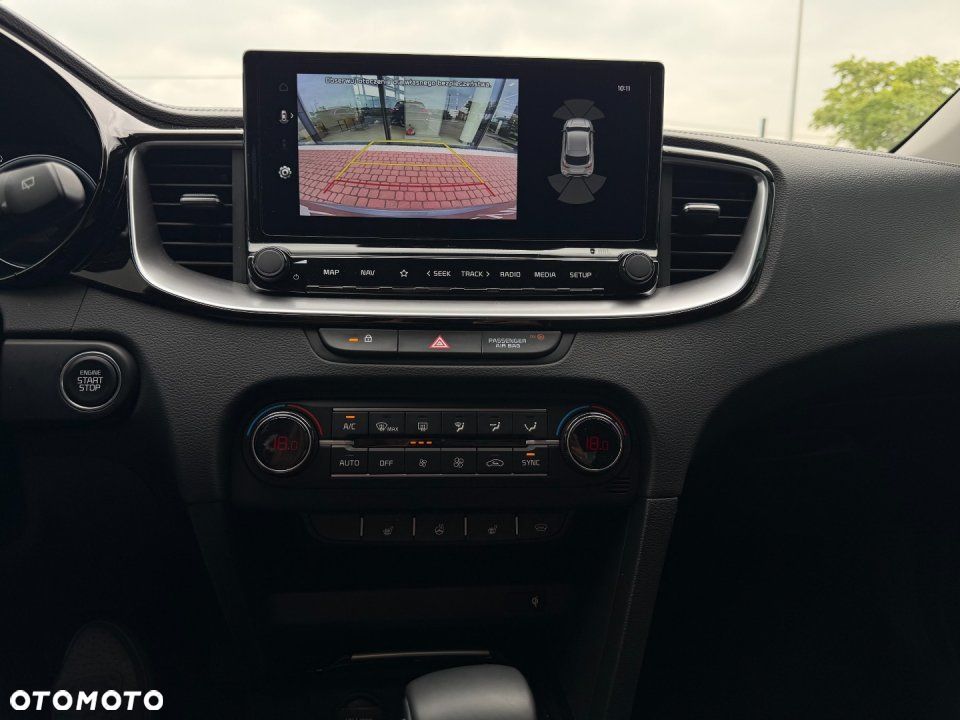 Kia Ceed - 12