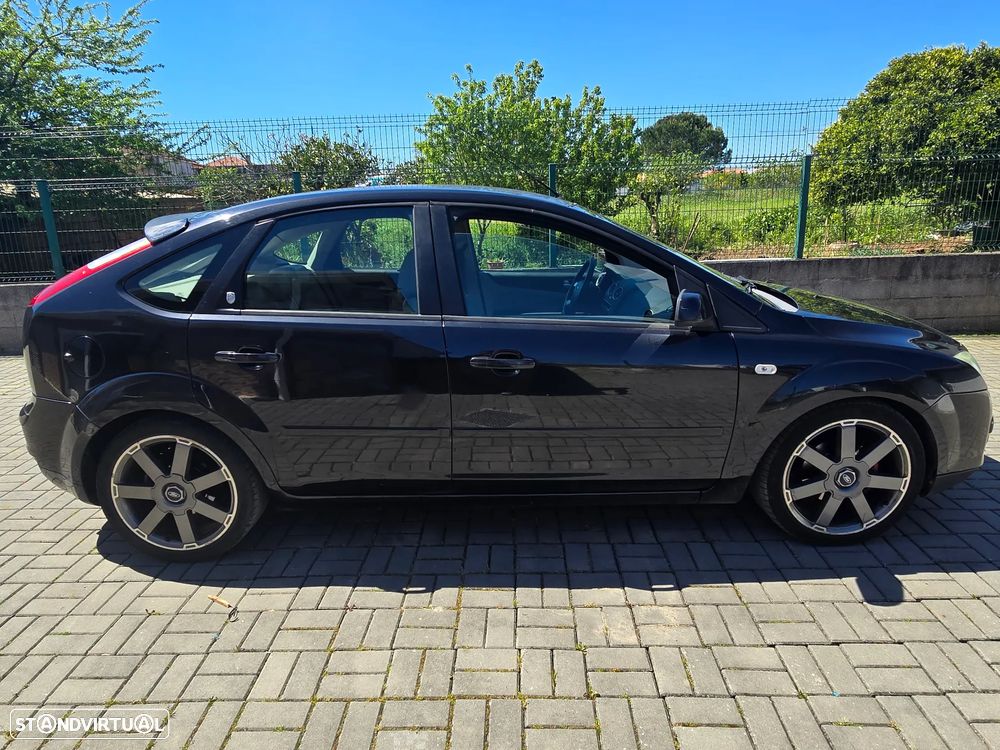 Ford Focus 1.6 TDCi Ghia - 2