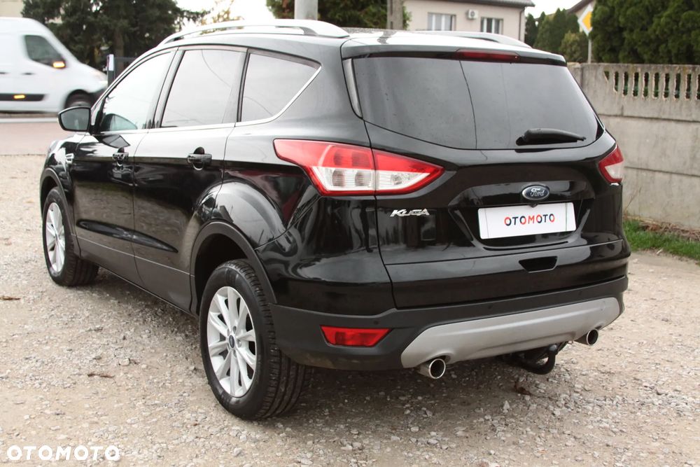 Ford Kuga 2.0 TDCi 2x4 Titanium - 8