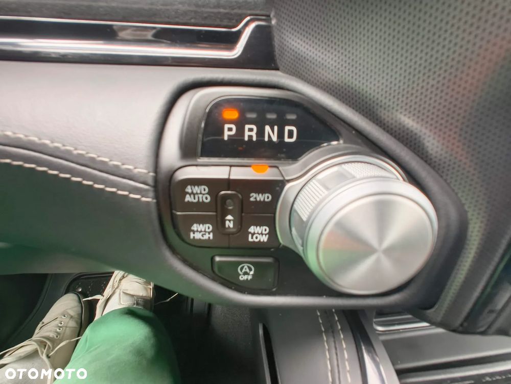 RAM 1500 5.7 Crew Cab Limited - 25