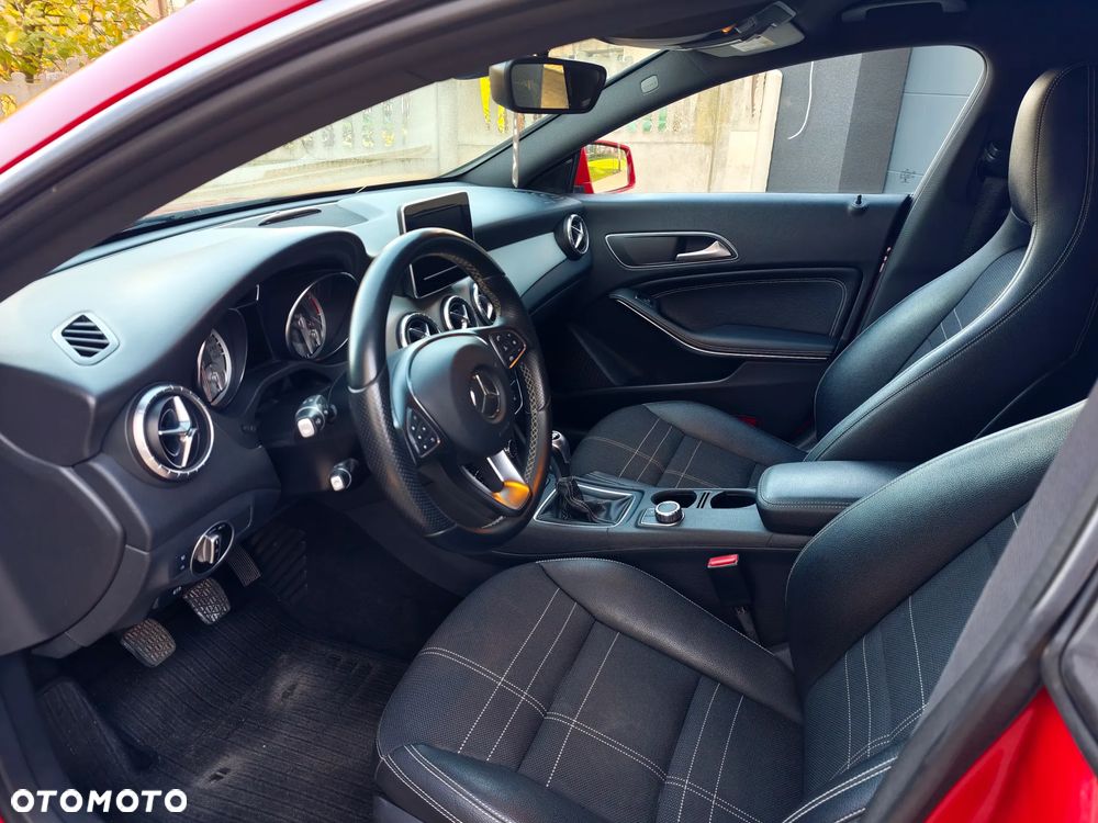 Mercedes-Benz CLA - 11