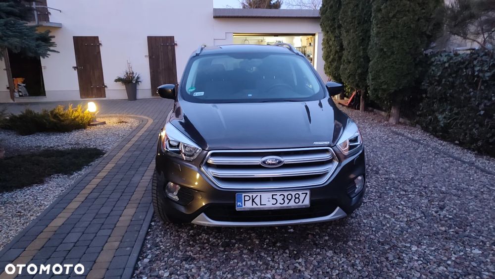 Ford Kuga 1.5 TDCi 2x4 Titanium - 5