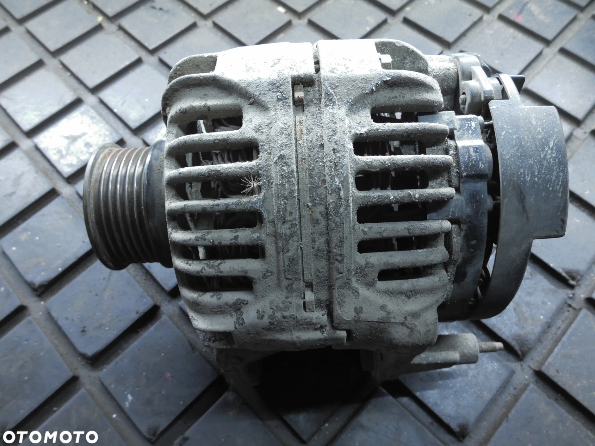 VW AUDI SEAT SKODA 1.4 1.6 ALTERNATOR 028903028D 90A BOSCH ORYGINAŁ POSIADAM 7SZT - 5