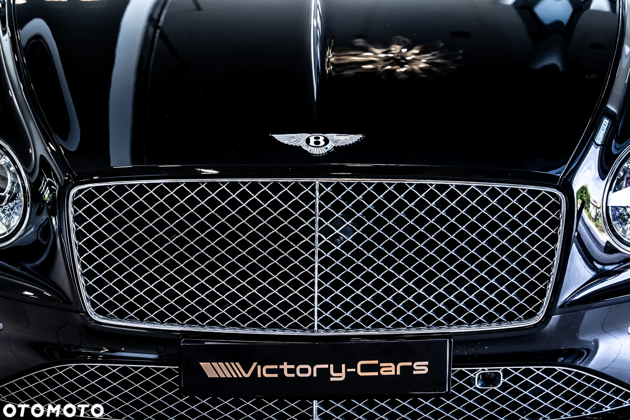 Bentley Continental GT New V8 - 22