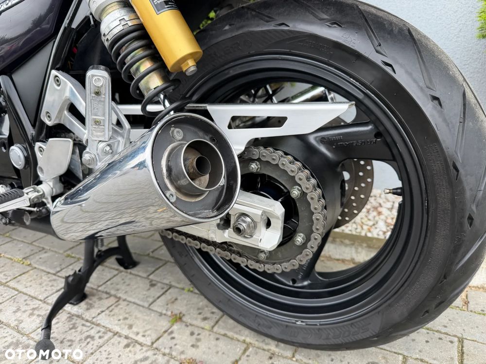 Yamaha XJR - 36