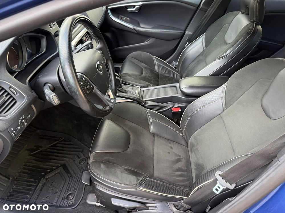 Volvo V40 D2 Drive-E Summum - 32