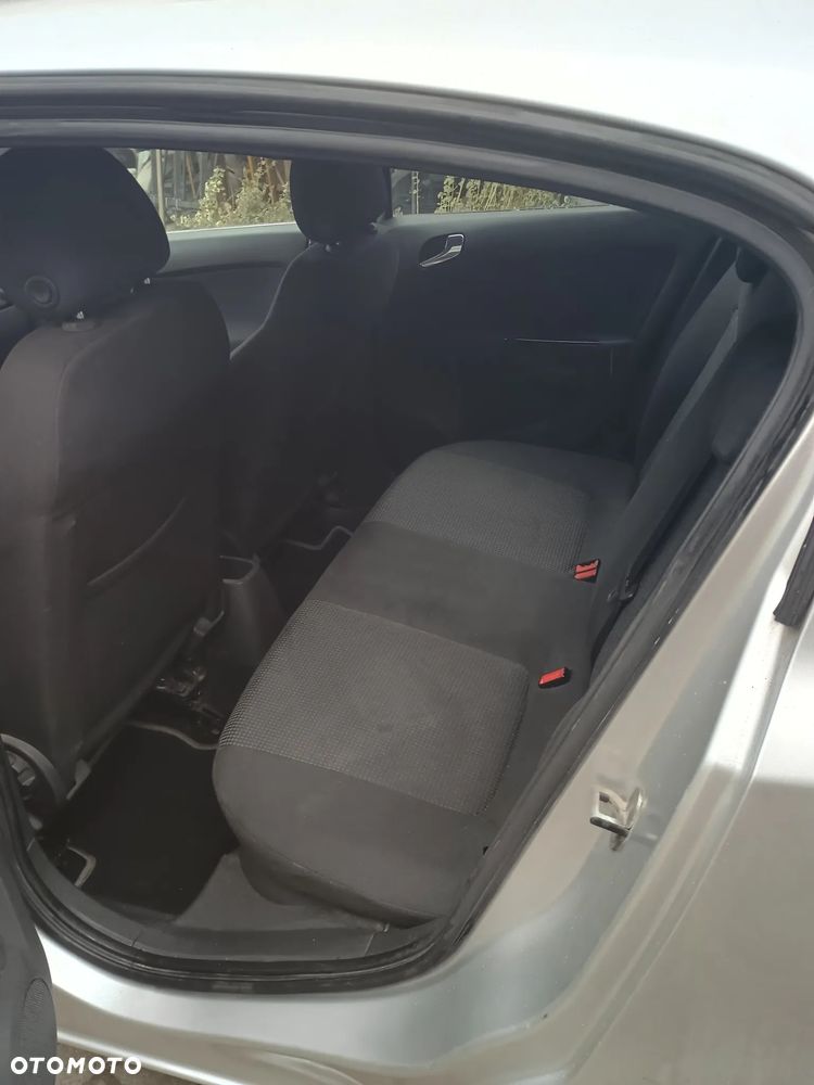 Opel Corsa 1.2 16V Cosmo - 8