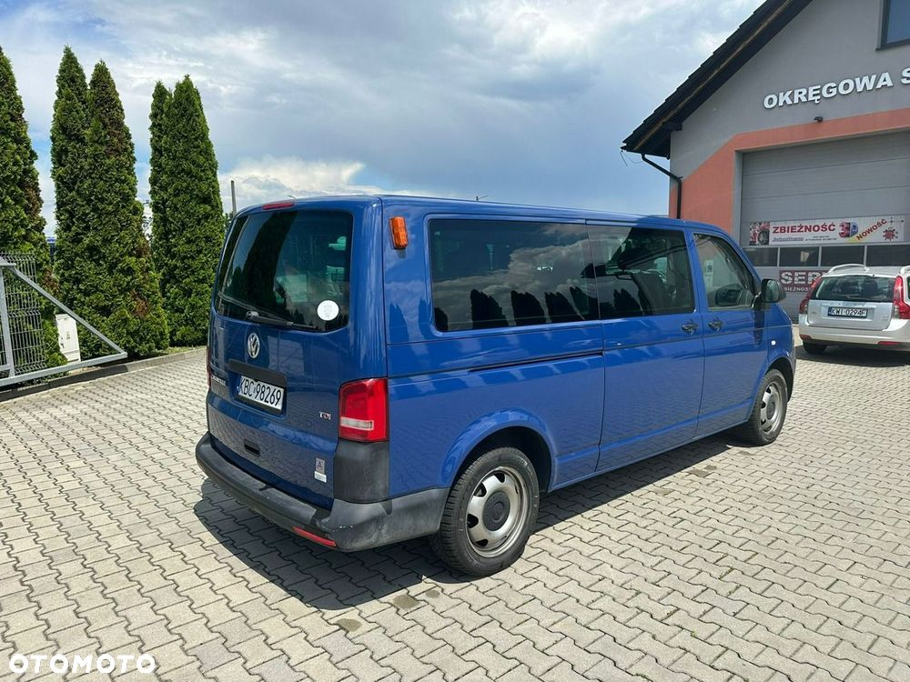 Volkswagen Caravelle - 6